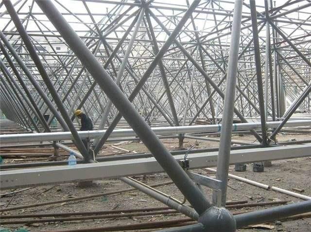 桦甸盘点螺栓球网架对选材方面的4点要求