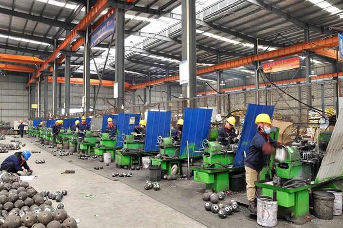 桦甸网架锥头车间